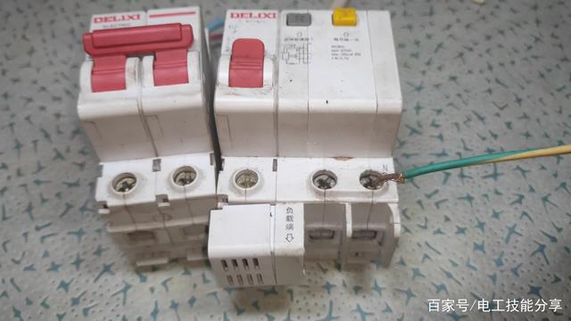 一插插座就跳閘，小毛病而已，按照老電工這個方法，輕松查故障